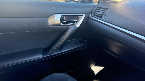 Used Lexus CT 2019 for sale - 76239334: Photo 26