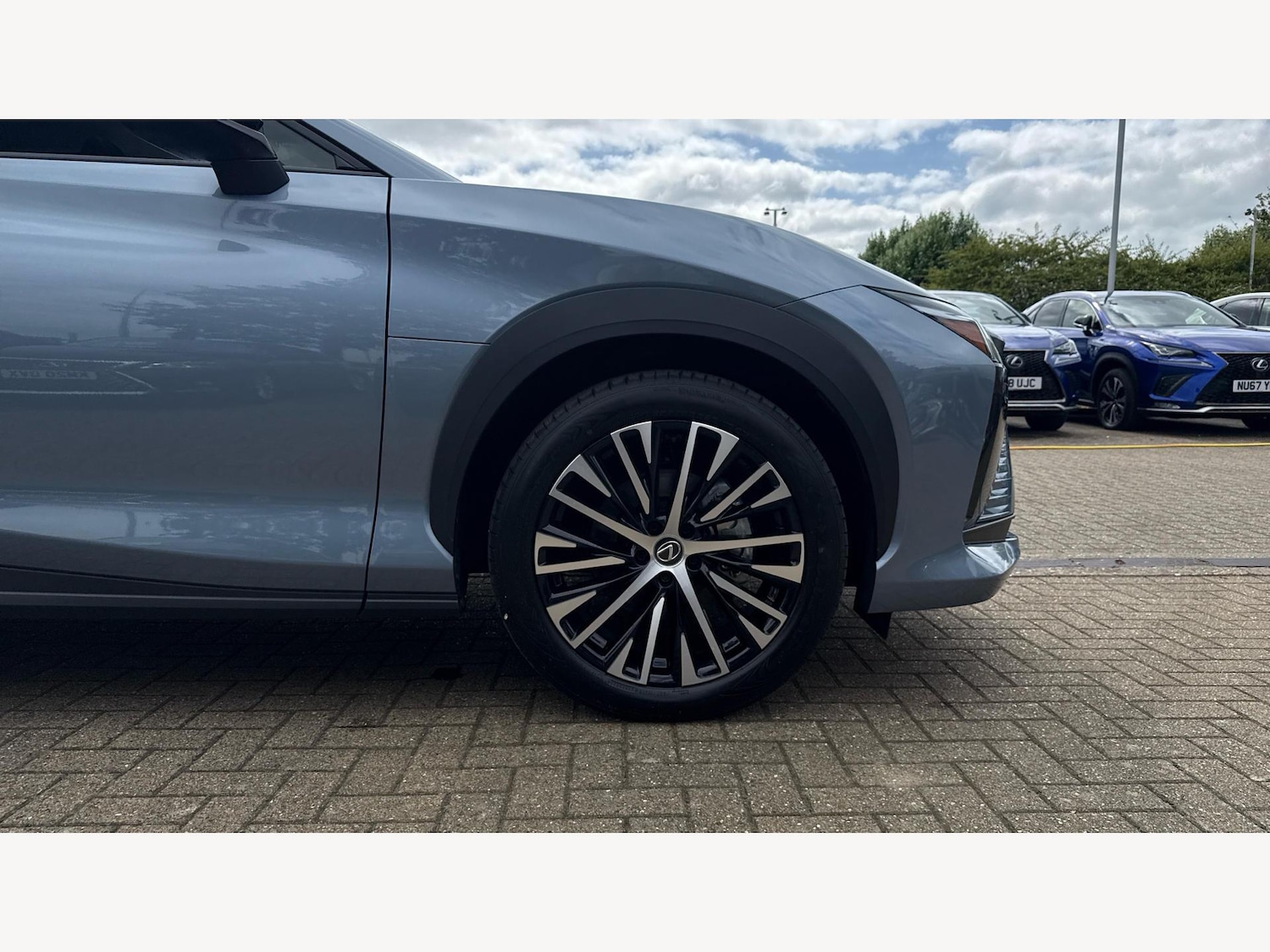 Used Lexus RZ 2024 for sale - 76688672: Photo 21