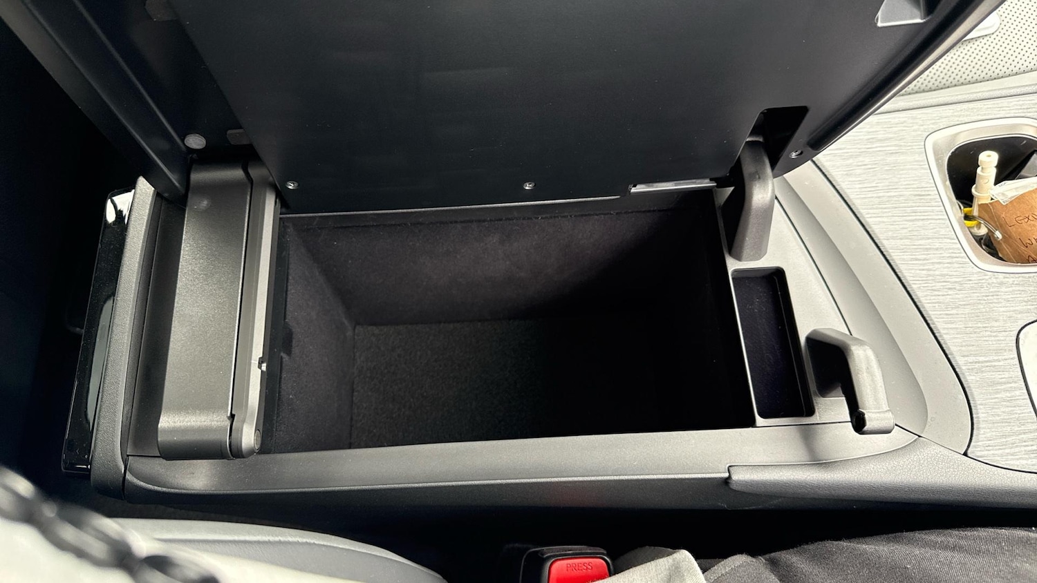 Used Lexus RZ 2024 for sale - 76688672: Photo 35