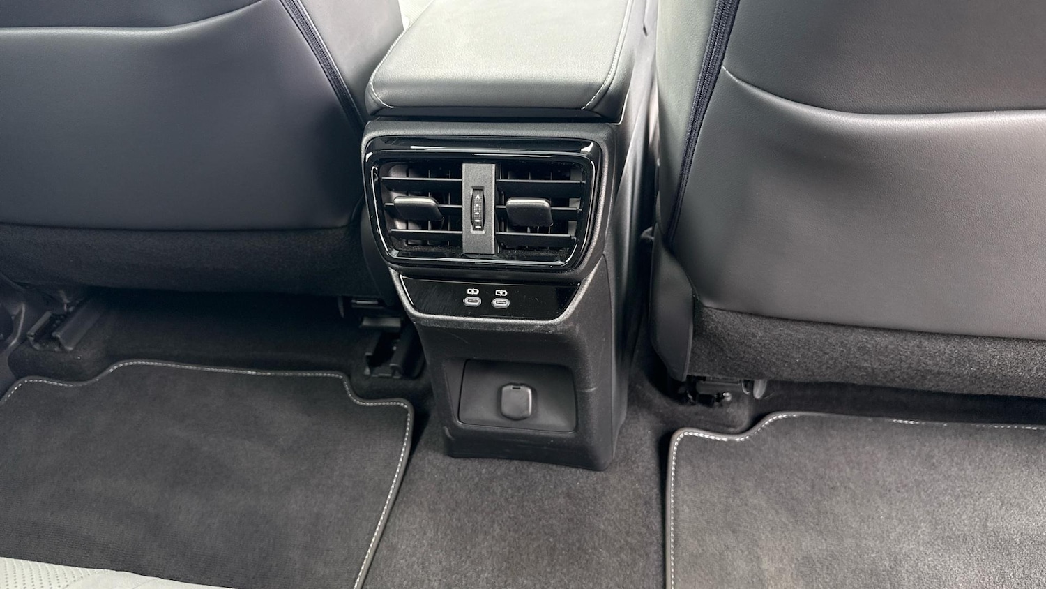 Used Lexus RZ 2024 for sale - 76688672: Photo 38