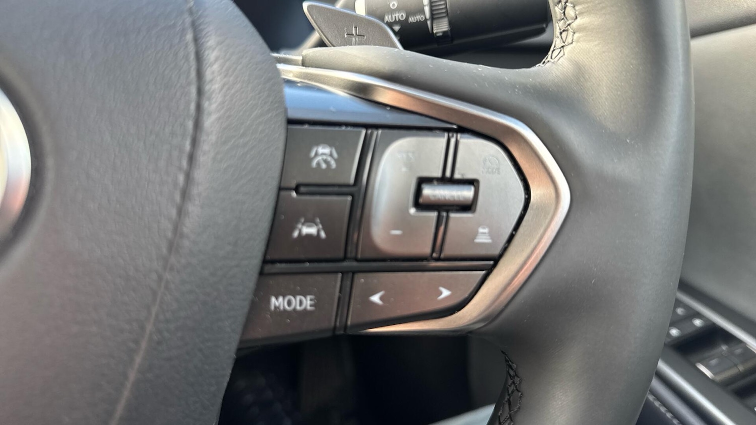 Used Lexus RZ 2024 for sale - 76688672: Photo 39