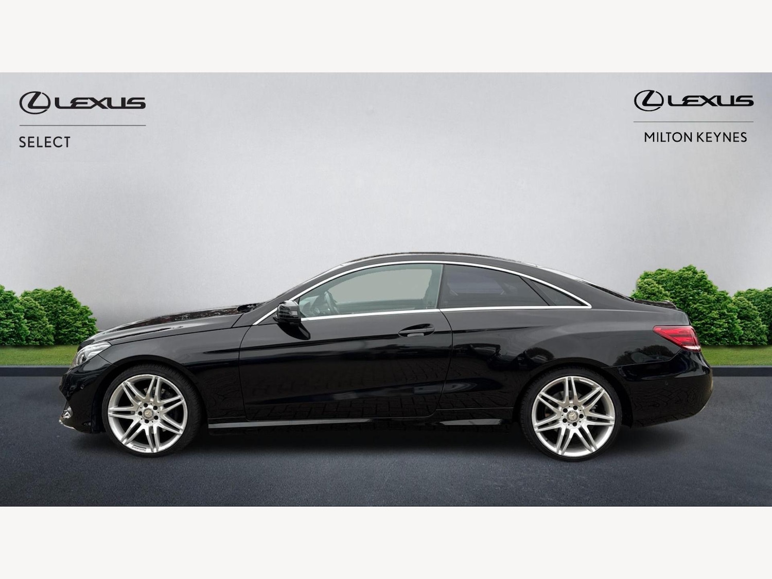 Used Mercedes-Benz E Class 2016 for sale - 76251048: Photo 3