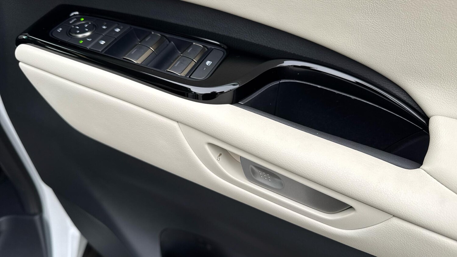 Used Lexus LM 2025 for sale - 76976283: Photo 33