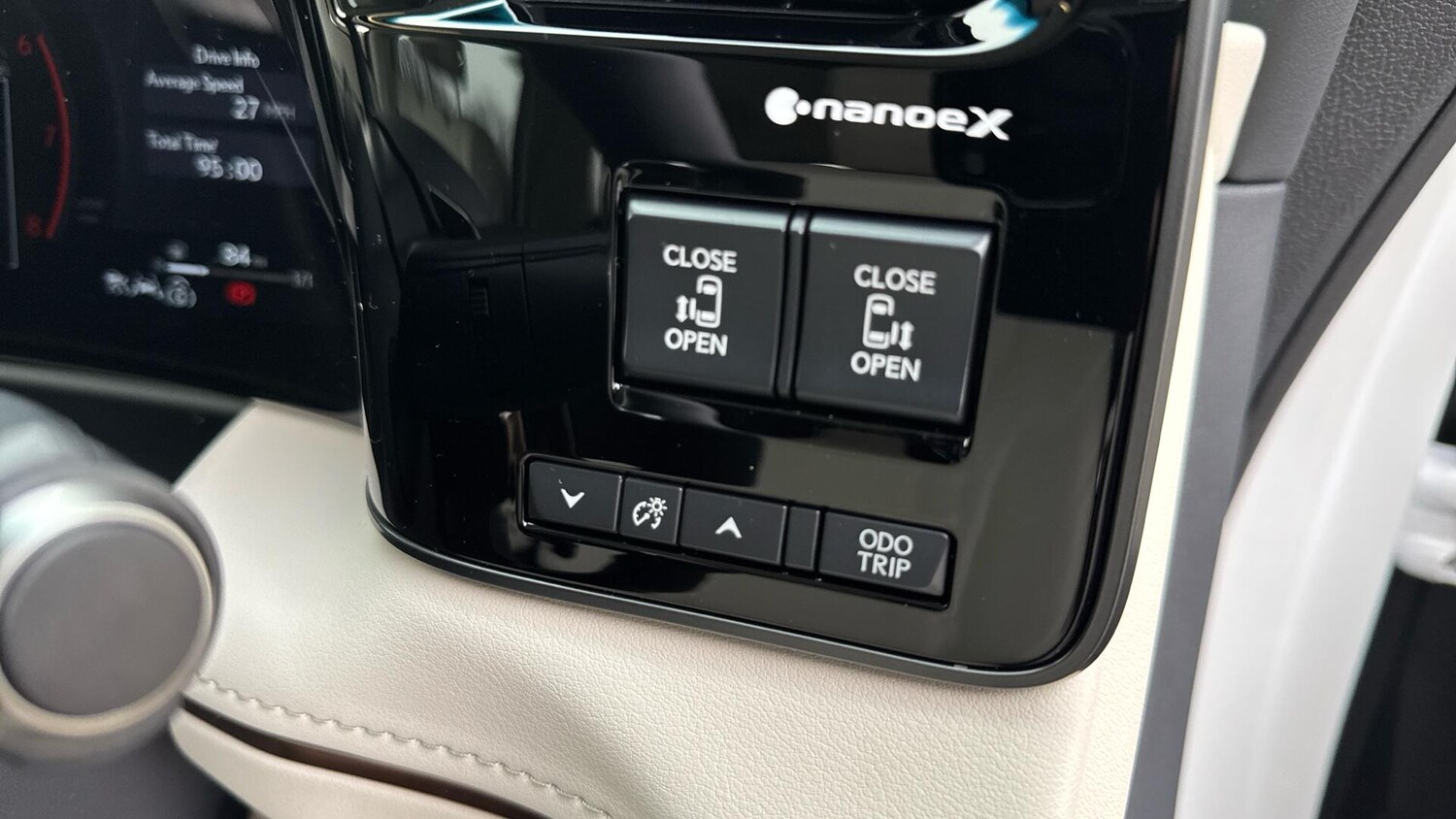 Used Lexus LM 2025 for sale - 76976283: Photo 34