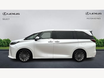 Used Lexus LM 2025 for sale - 76976283: Photo