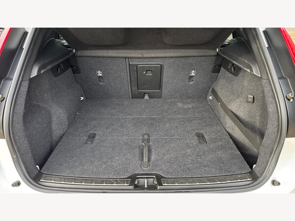 Used Volvo XC40 2018 for sale - 76215372: Photo 17