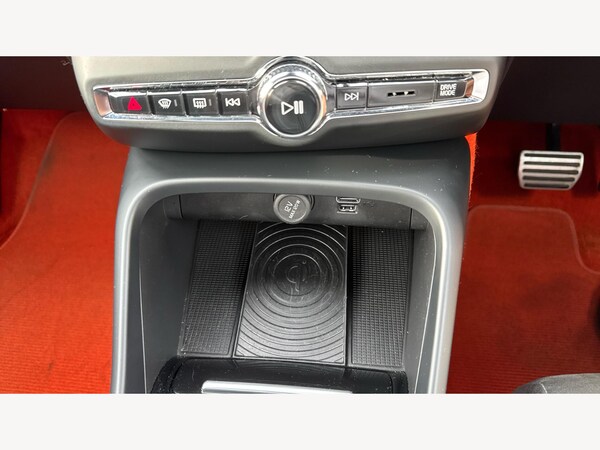 Used Volvo XC40 2018 for sale - 76215372: Photo 29