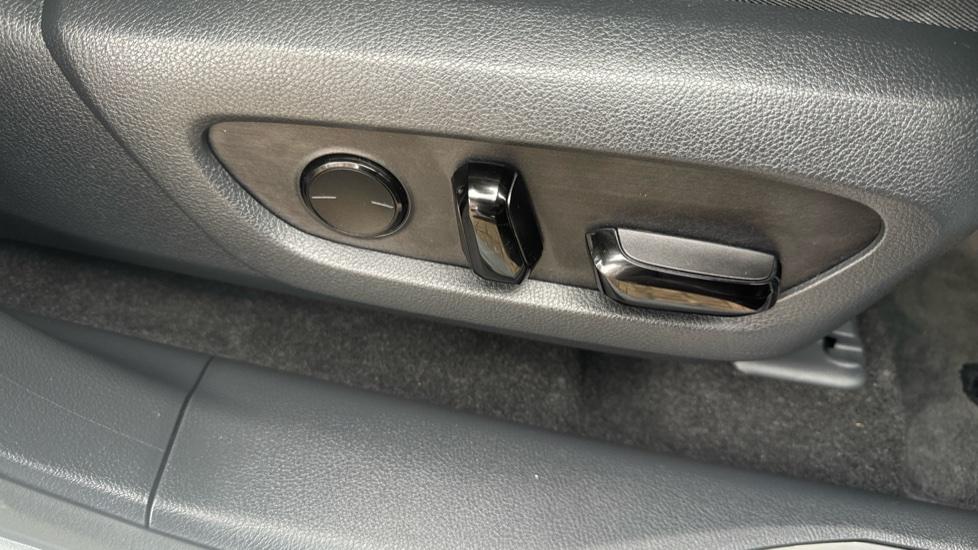 Used Lexus RX 2023 for sale - 77074887: Photo 33