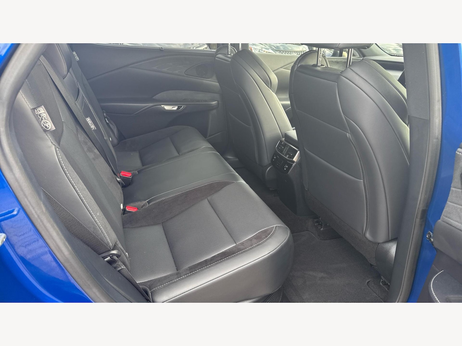 Used Lexus RX 2023 for sale - 76918664: Photo 11