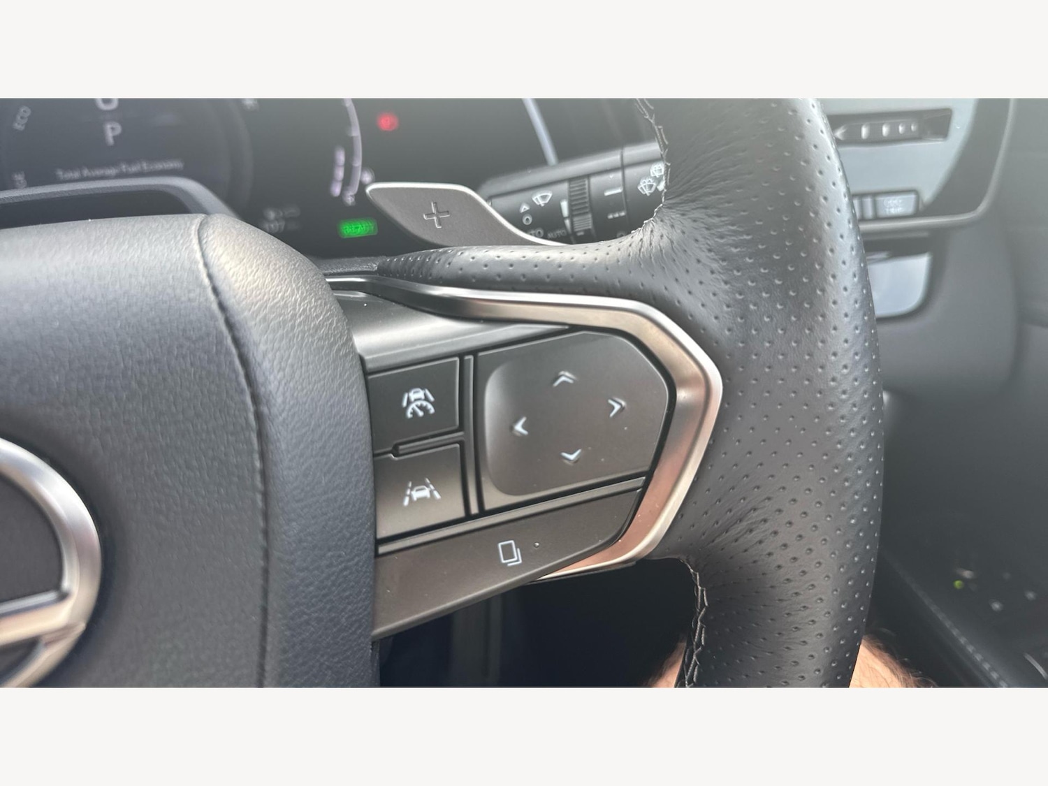 Used Lexus RX 2023 for sale - 76918664: Photo 31