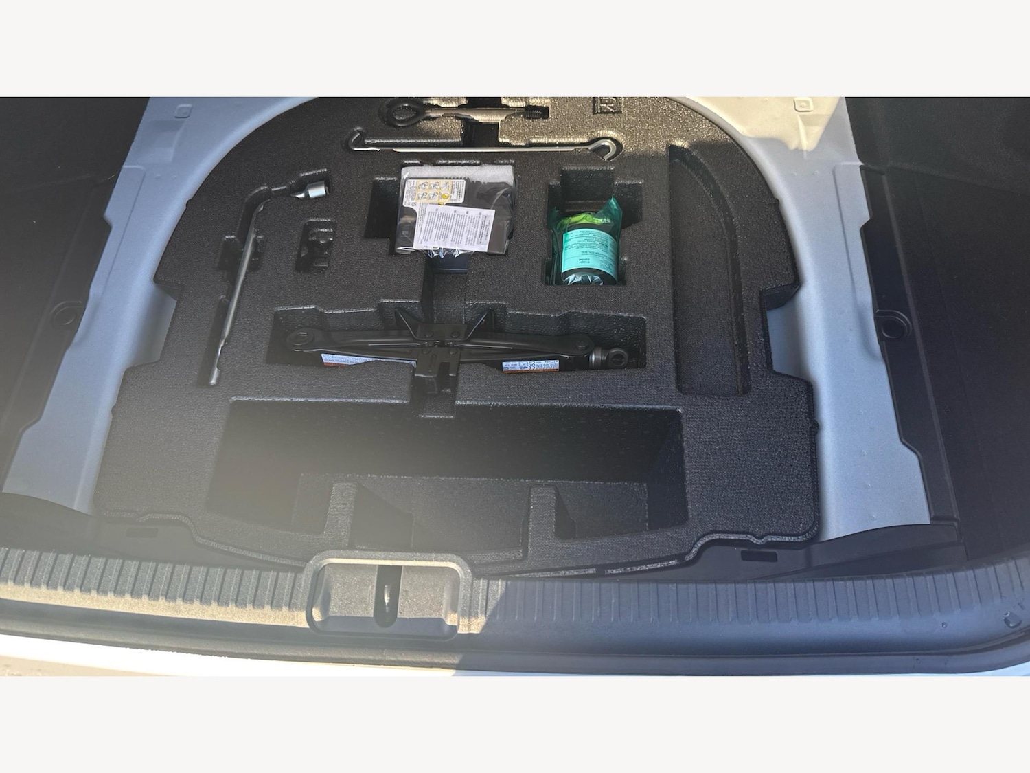 Used Lexus ES 2023 for sale - 76765189: Photo 31