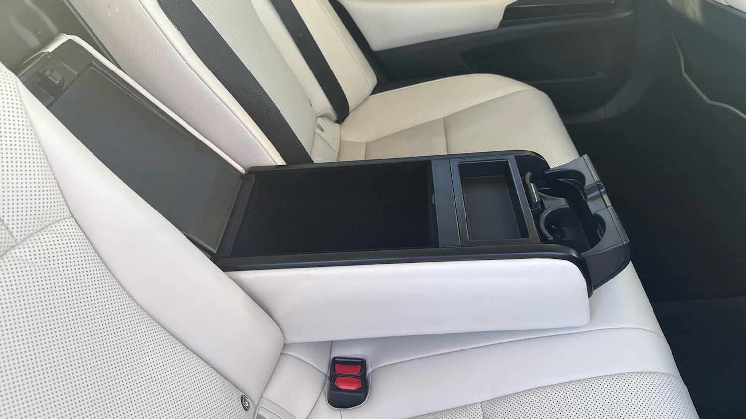 Used Lexus ES 2023 for sale - 76765189: Photo 35