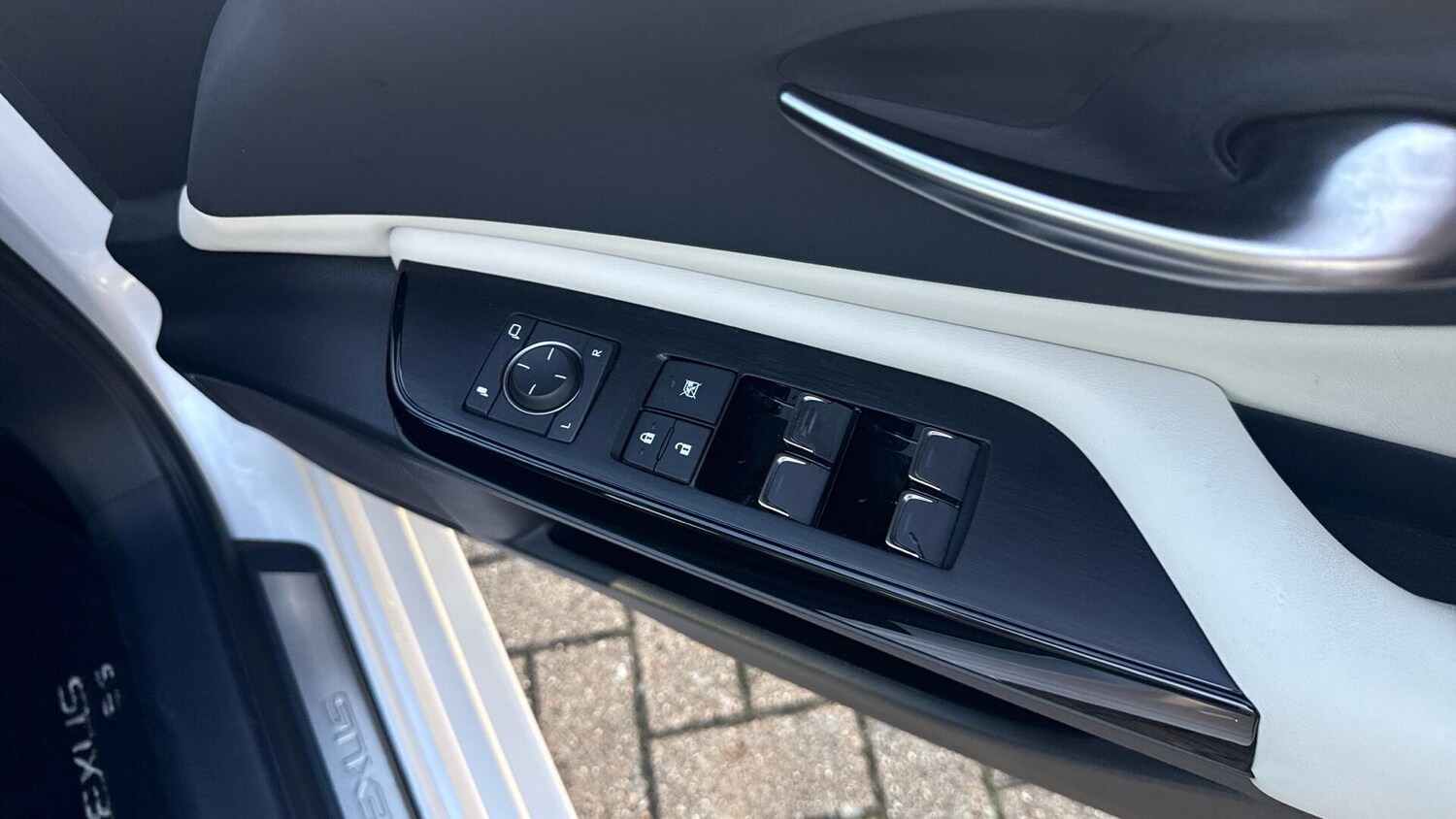 Used Lexus ES 2023 for sale - 76765189: Photo 37