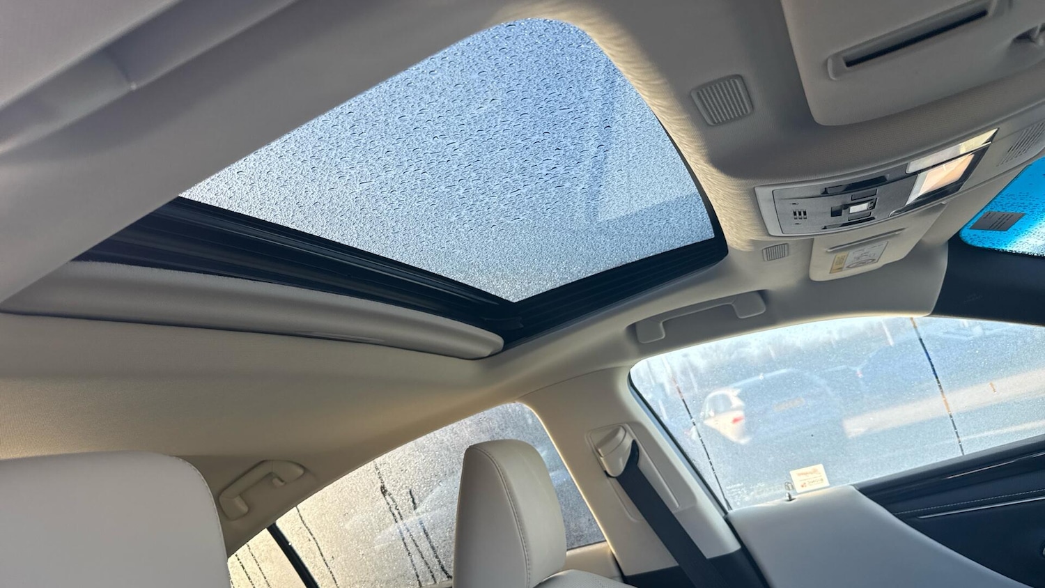 Used Lexus ES 2023 for sale - 76765189: Photo 47