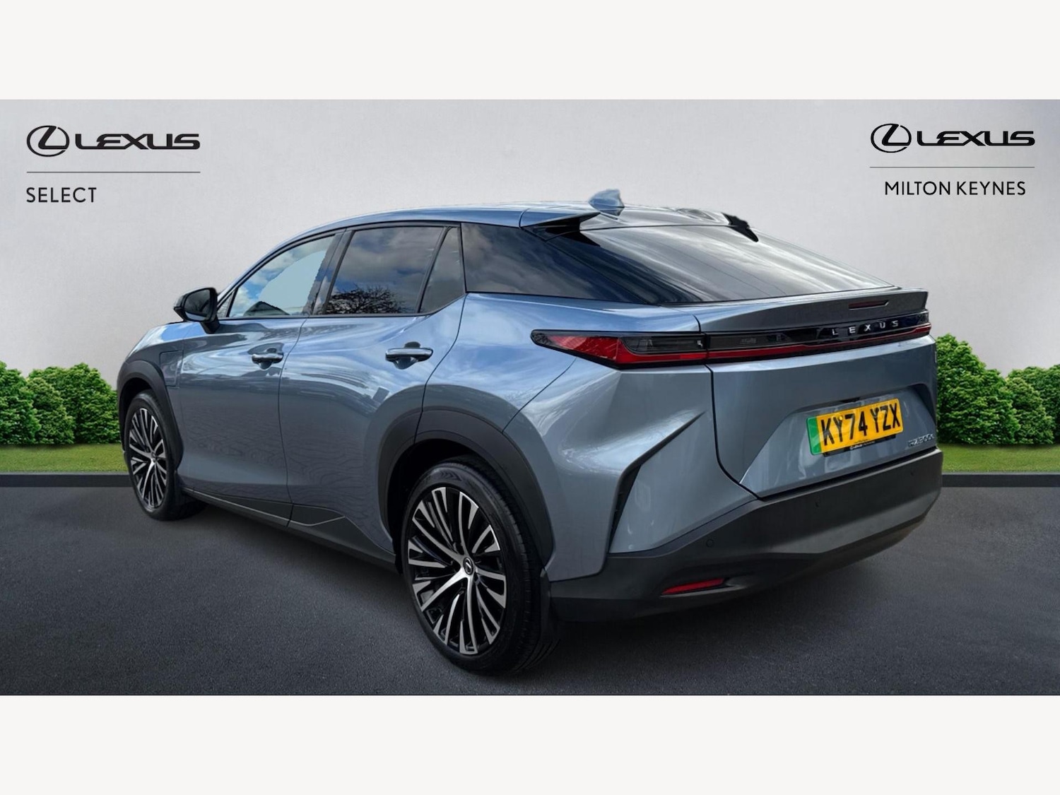 Used Lexus RZ 2024 for sale - 76620191: Photo 2