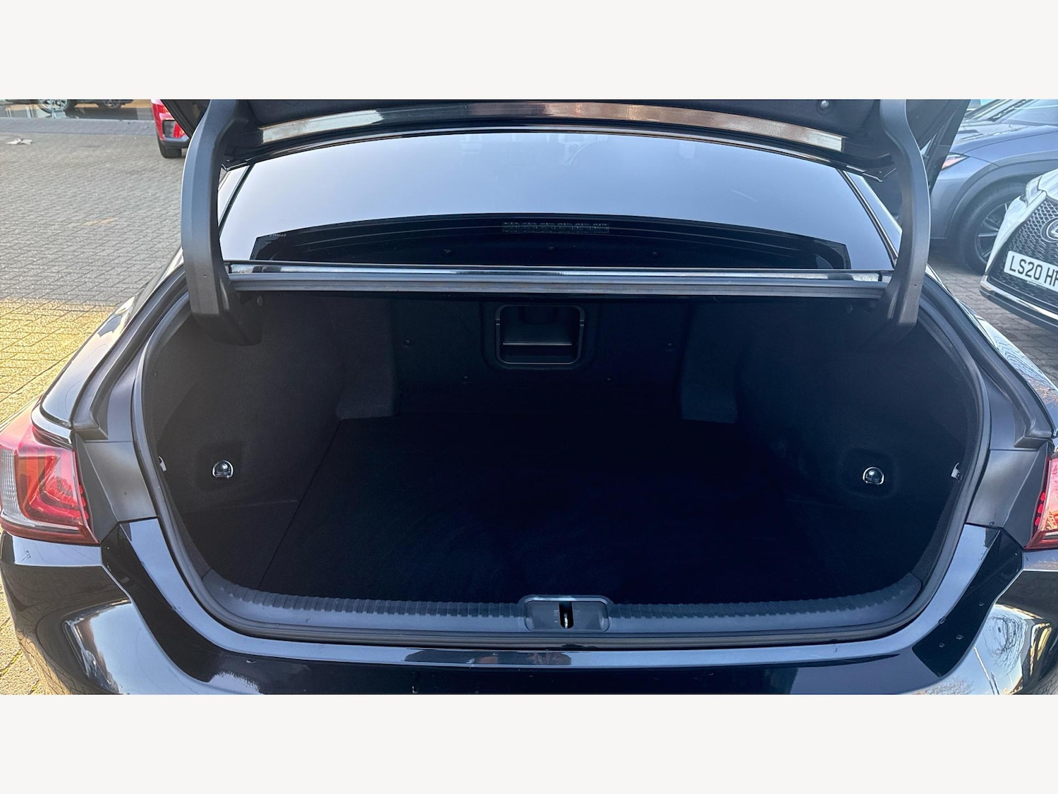 Used Lexus ES 2020 for sale - 76865916: Photo 17