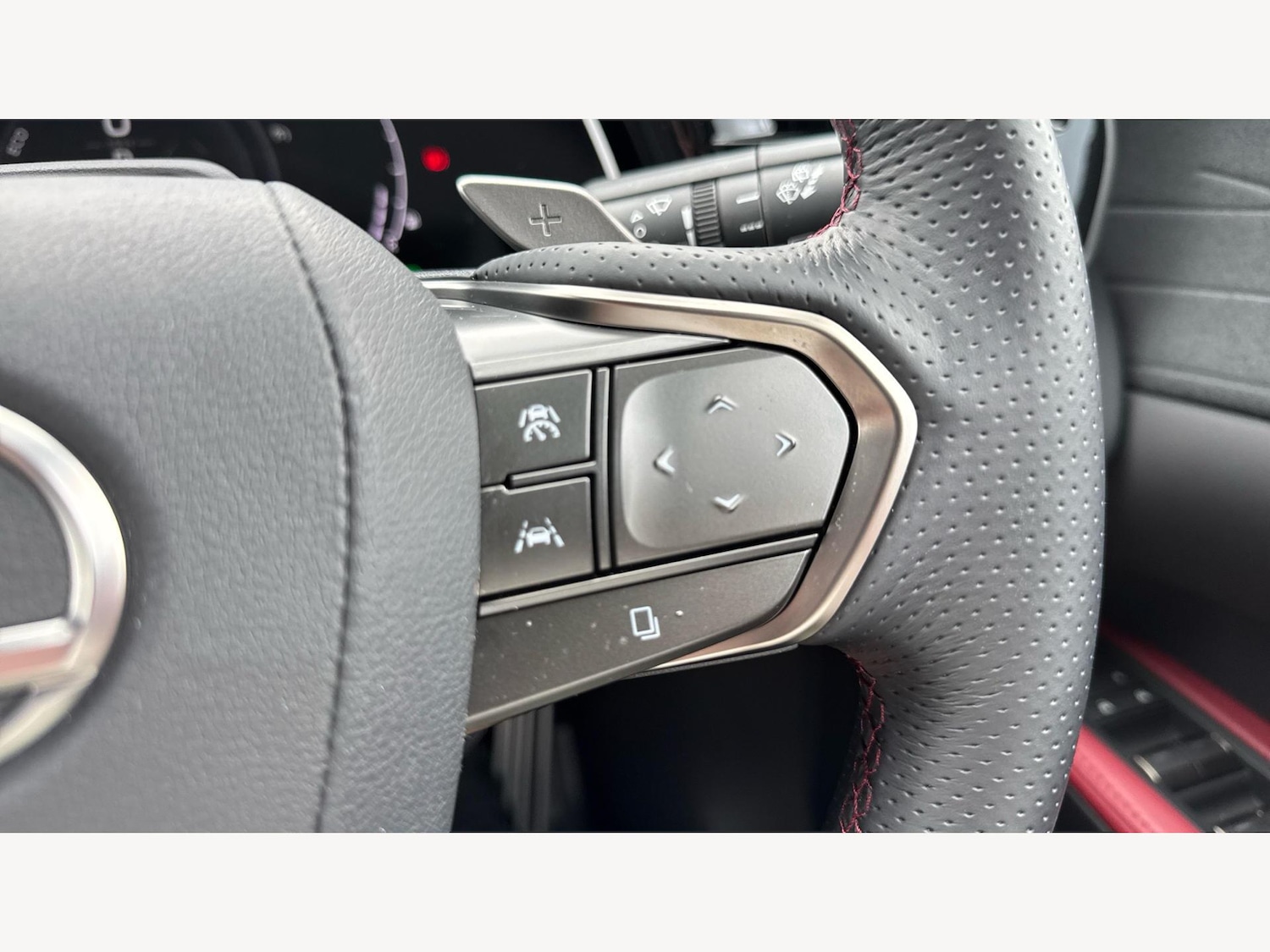 Used Lexus RX 2025 for sale - 76270386: Photo 32