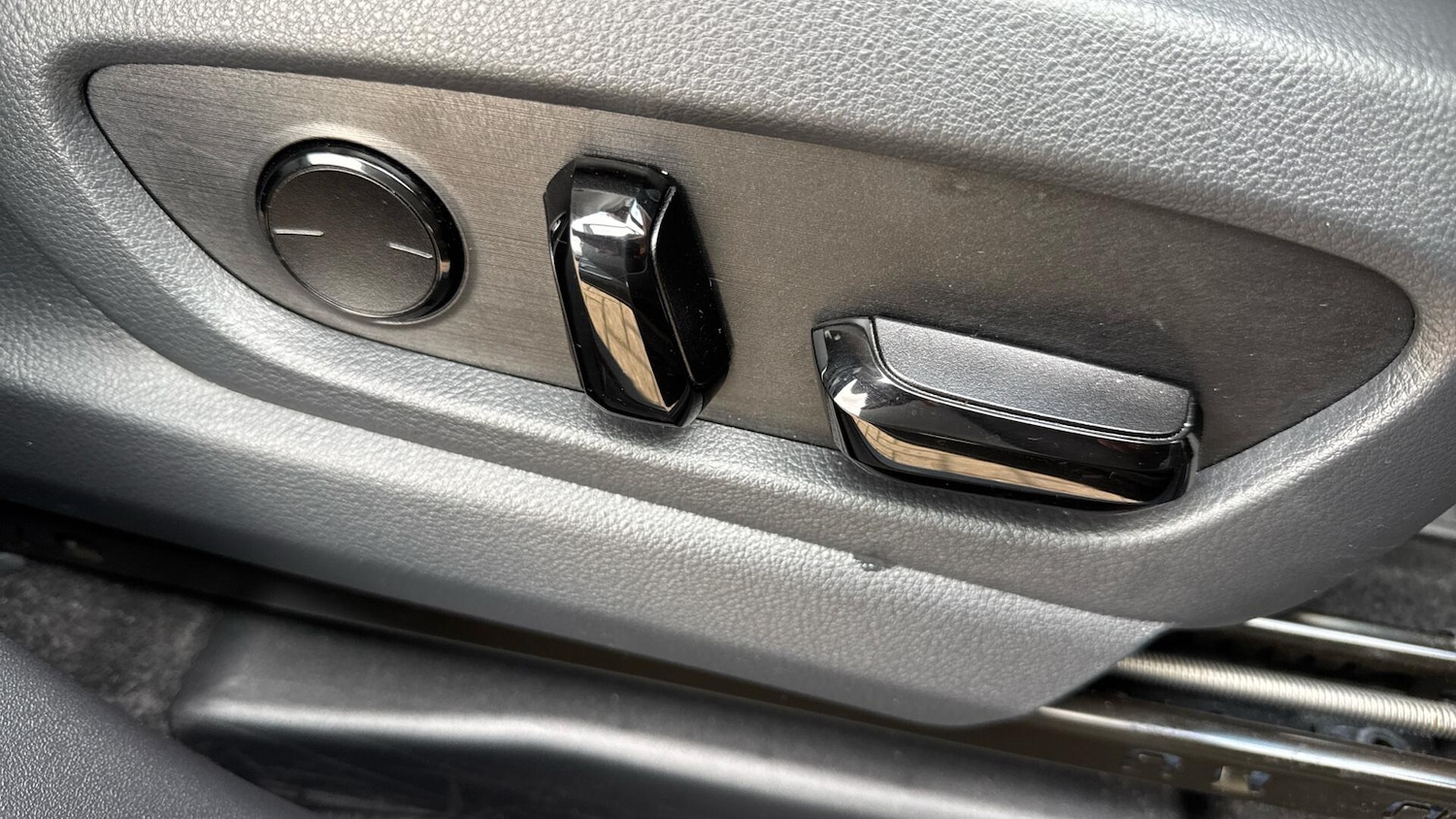 Used Lexus RZ 2024 for sale - 76898502: Photo 37