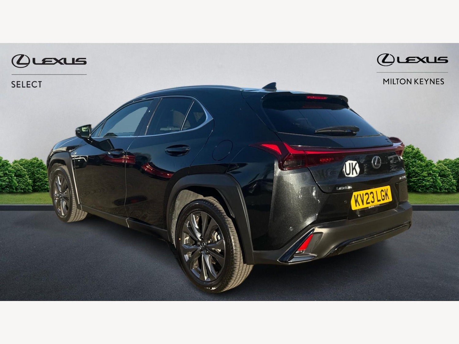 Used Lexus UX 2023 for sale - 77958430: Photo 2