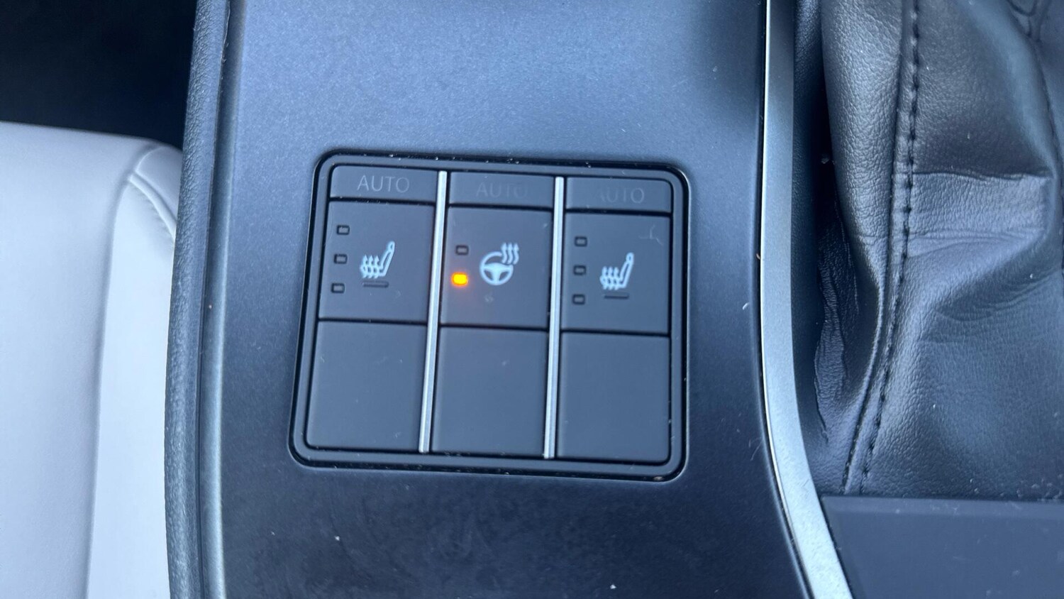 Used Lexus UX 2023 for sale - 77958430: Photo 35