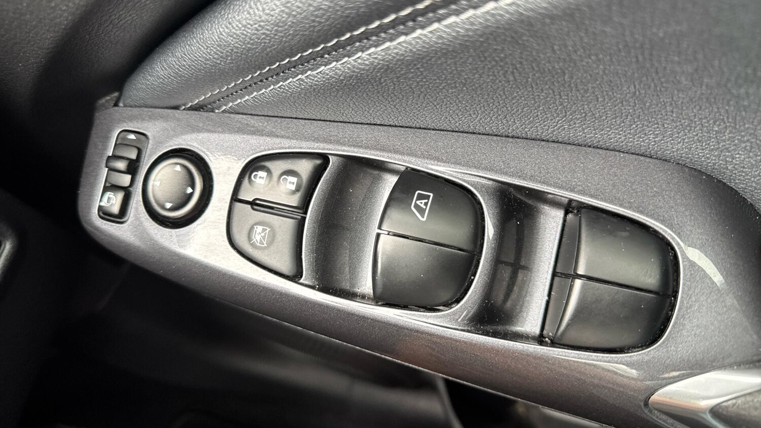 Used Nissan Juke for sale - 78058001: Photo 35