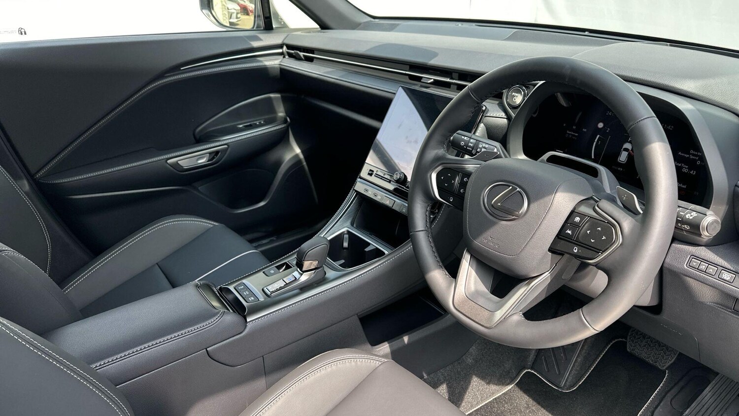 Used Lexus LBX 2025 for sale - 77202683: Photo 11