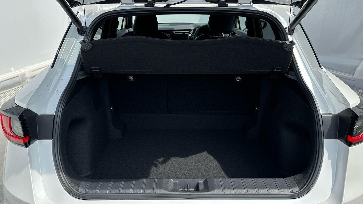 Used Lexus LBX 2025 for sale - 77202683: Photo 27