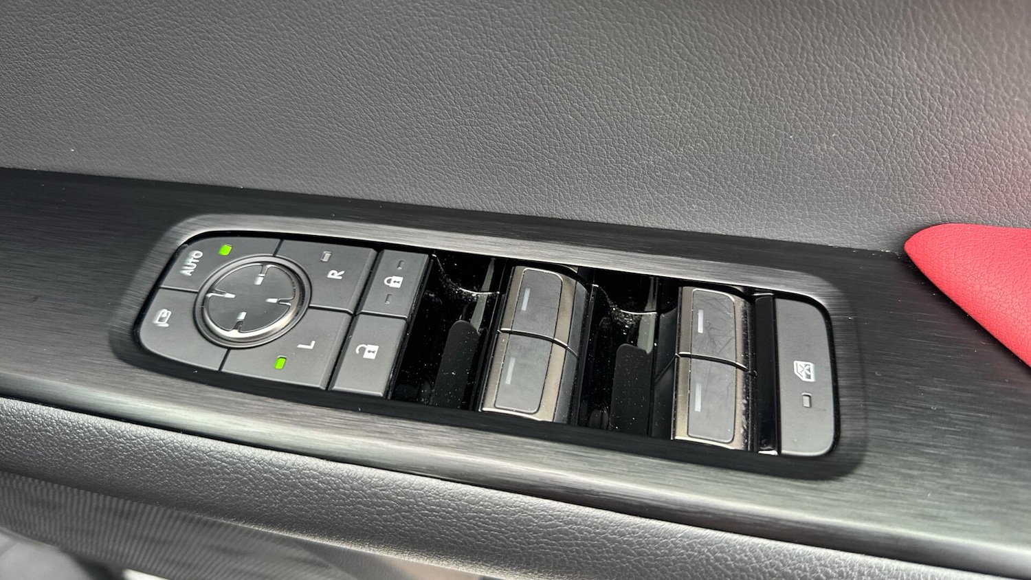 Used Lexus UX 2024 for sale - 76620189: Photo 36