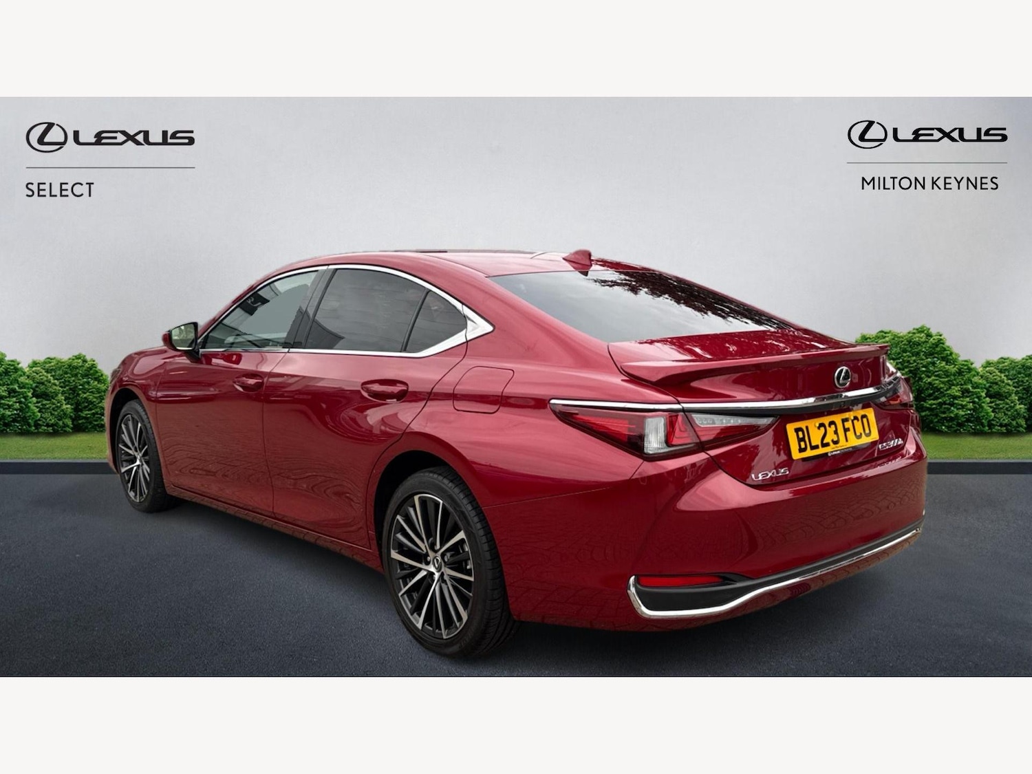 Used Lexus ES 2023 for sale - 76612739: Photo 2