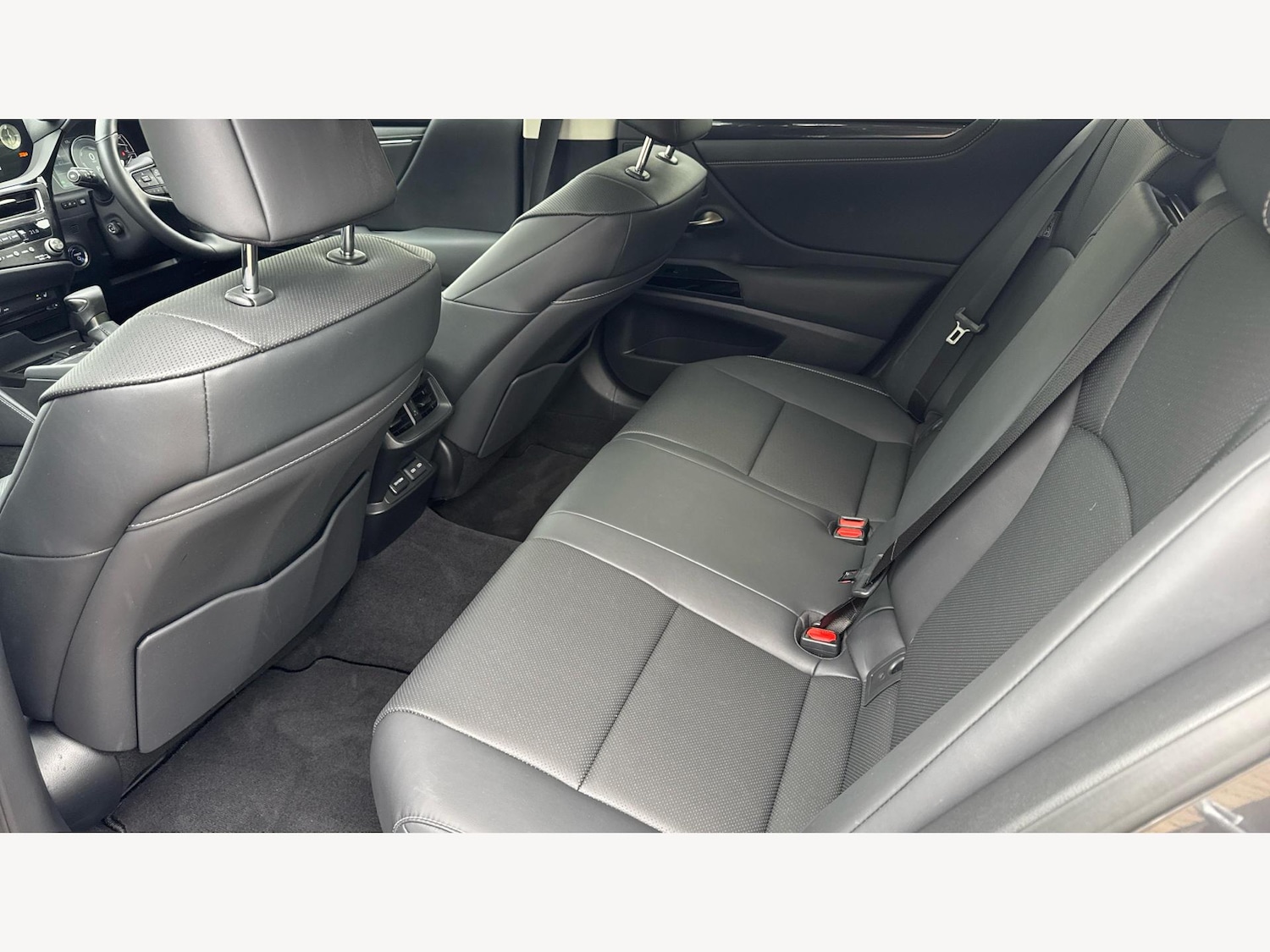 Used Lexus ES 2022 for sale - 76689186: Photo 16