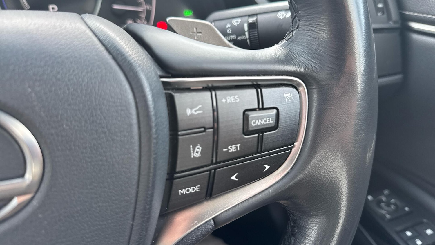 Used Lexus ES 2023 for sale - 77978252: Photo 35