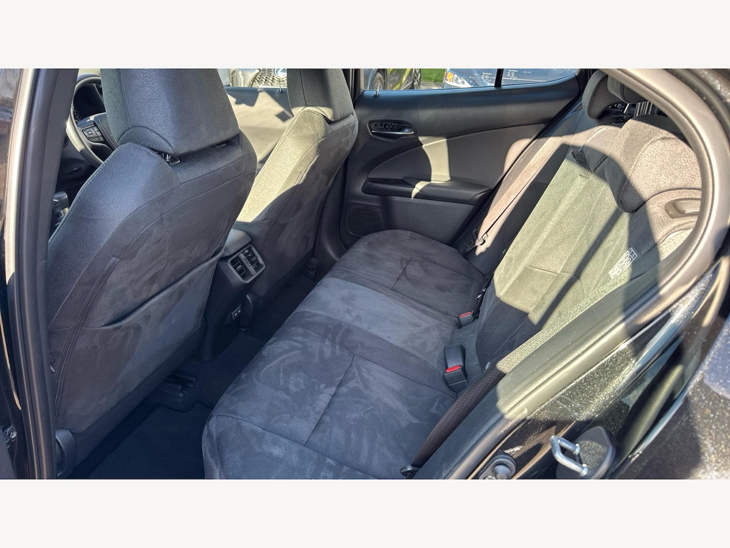 Used Lexus UX 2023 for sale - 76702192: Photo 16