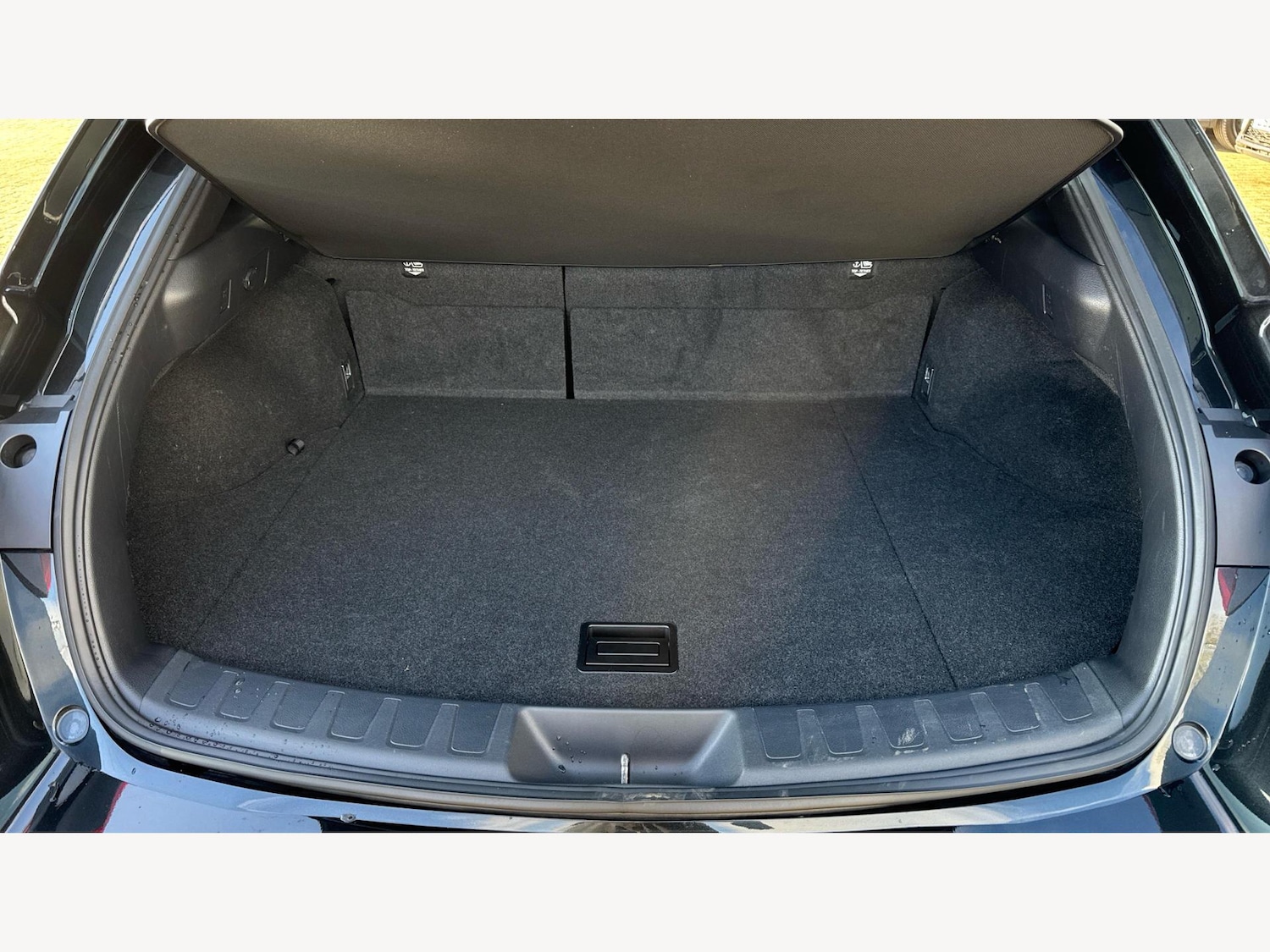 Used Lexus UX 2023 for sale - 76702192: Photo 17