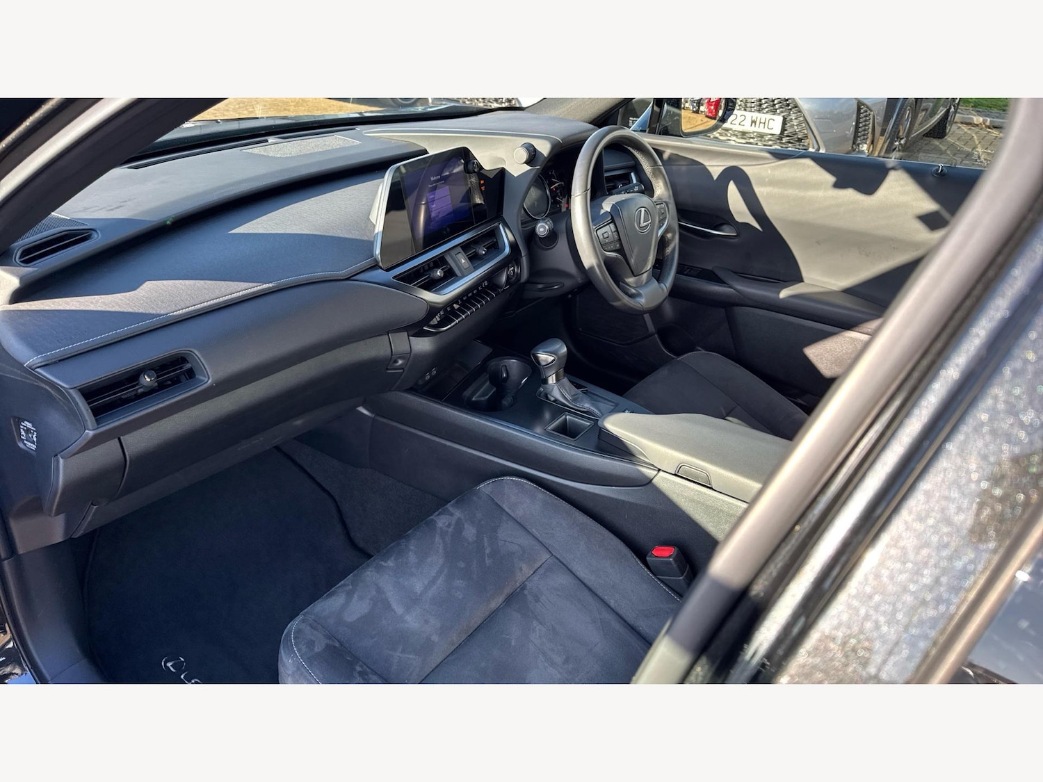 Used Lexus UX 2023 for sale - 76702192: Photo 8