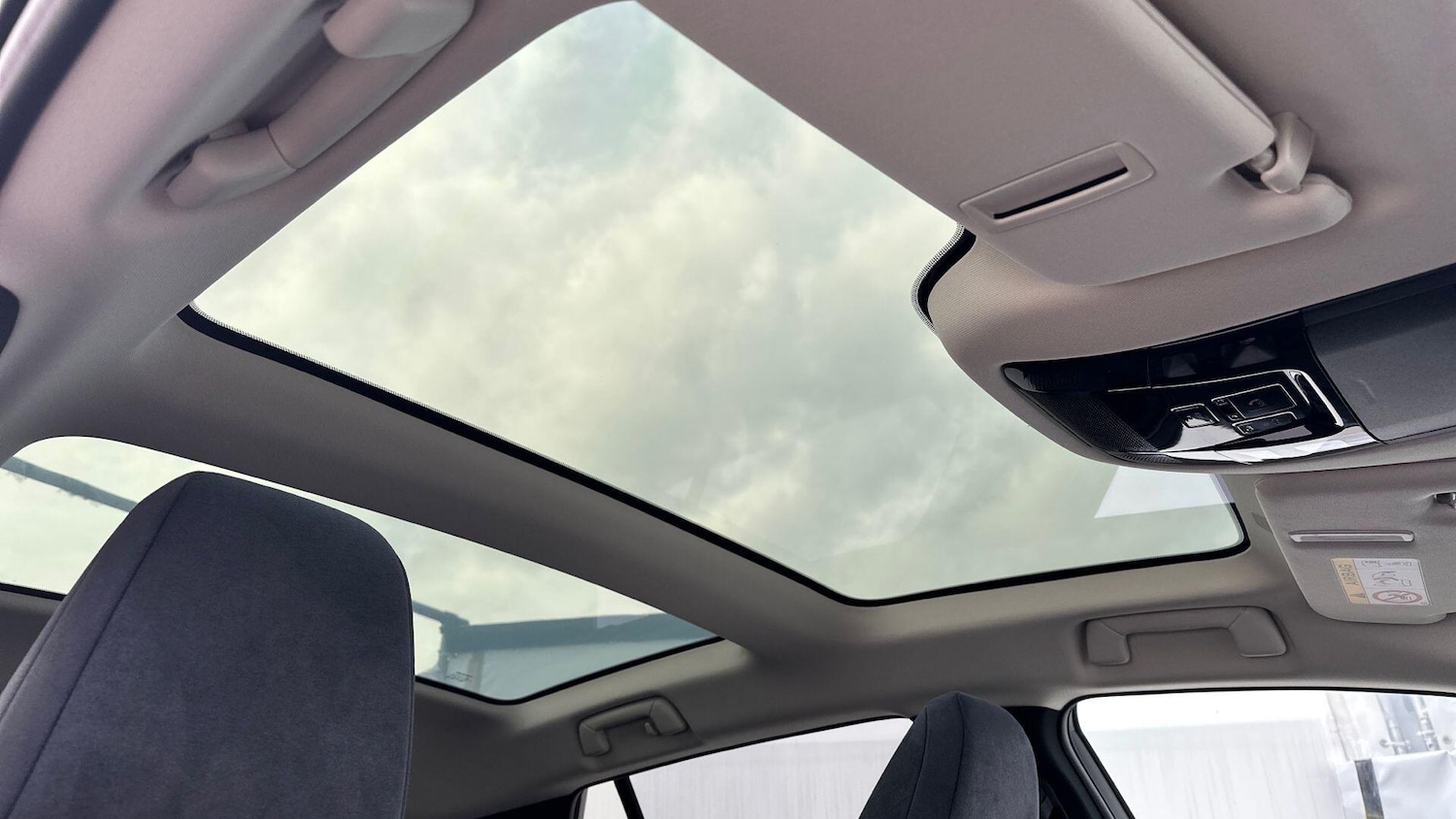 Used Lexus RZ 2025 for sale - 77202439: Photo 24