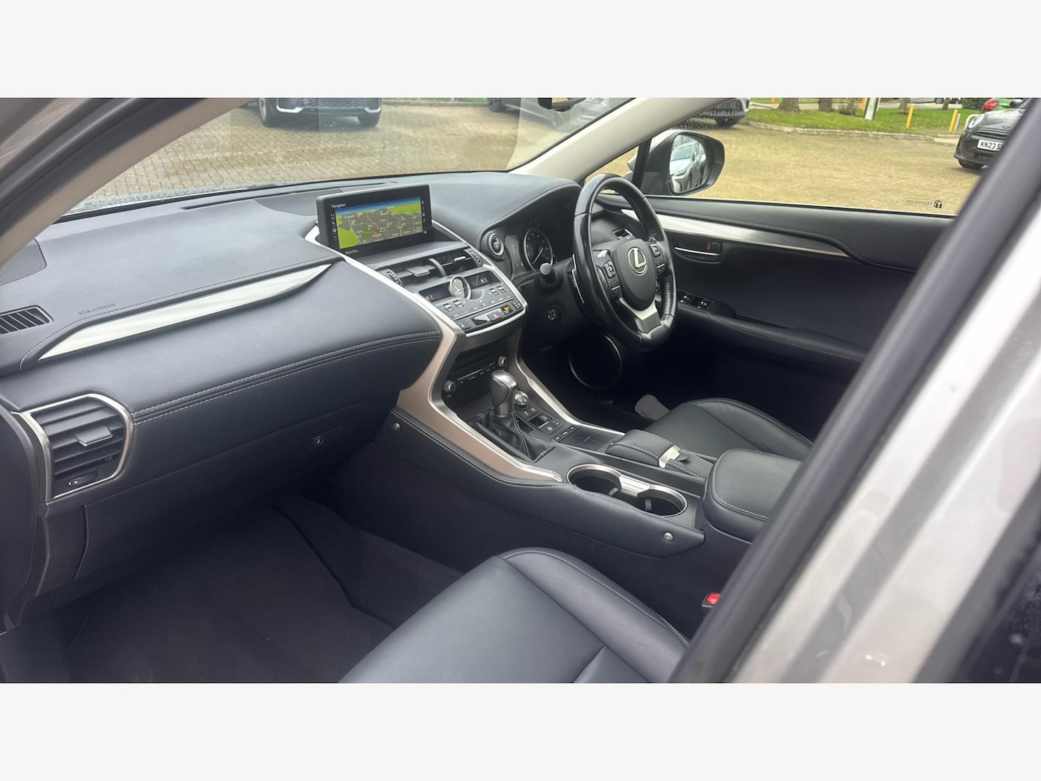 Used Lexus NX 2019 for sale - 77977702: Photo 8