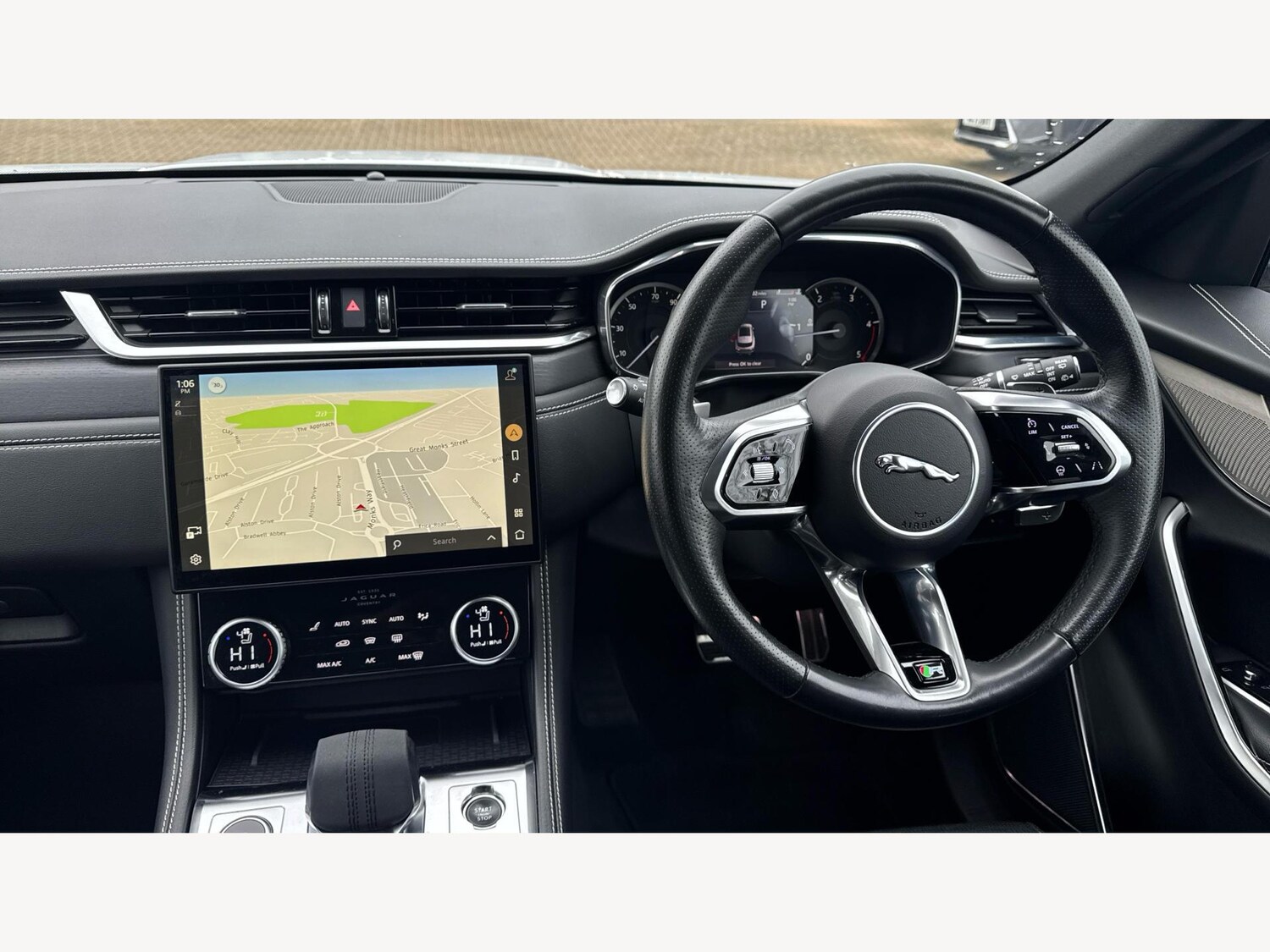 Used Jaguar F-Pace 2023 for sale - 78047132: Photo 10