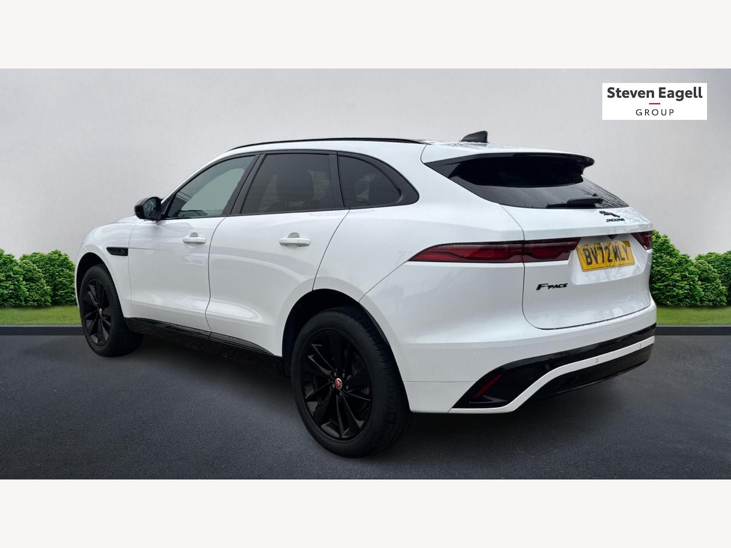 Used Jaguar F-Pace 2023 for sale - 78047132: Photo 2