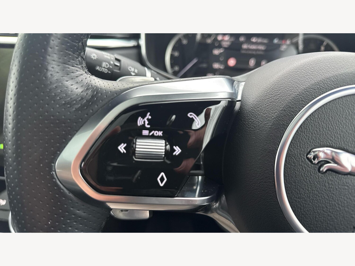 Used Jaguar F-Pace 2023 for sale - 78047132: Photo 31