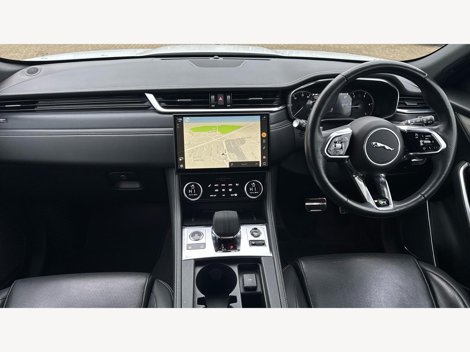 Used Jaguar F-Pace 2023 for sale - 78047132: Photo 9