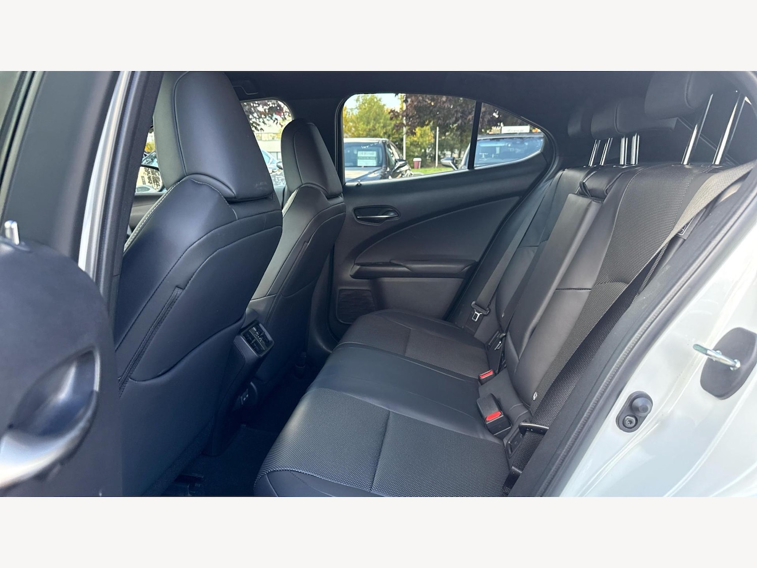 Used Lexus UX 2022 for sale - 75927718: Photo 16