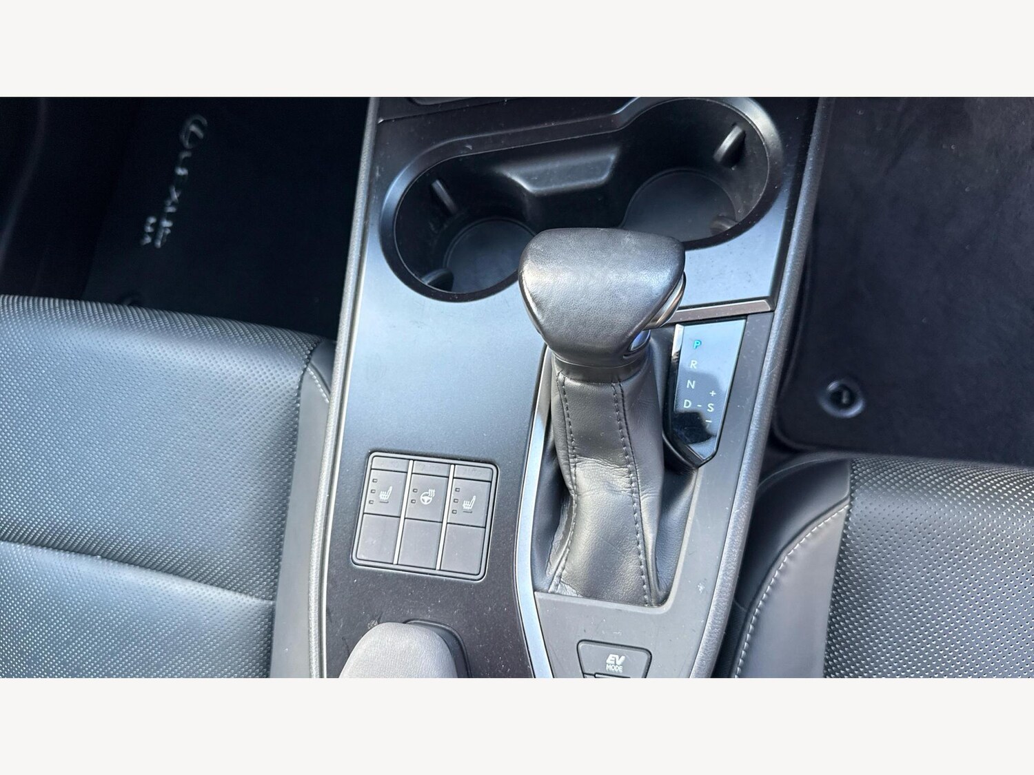Used Lexus UX 2022 for sale - 75927718: Photo 32