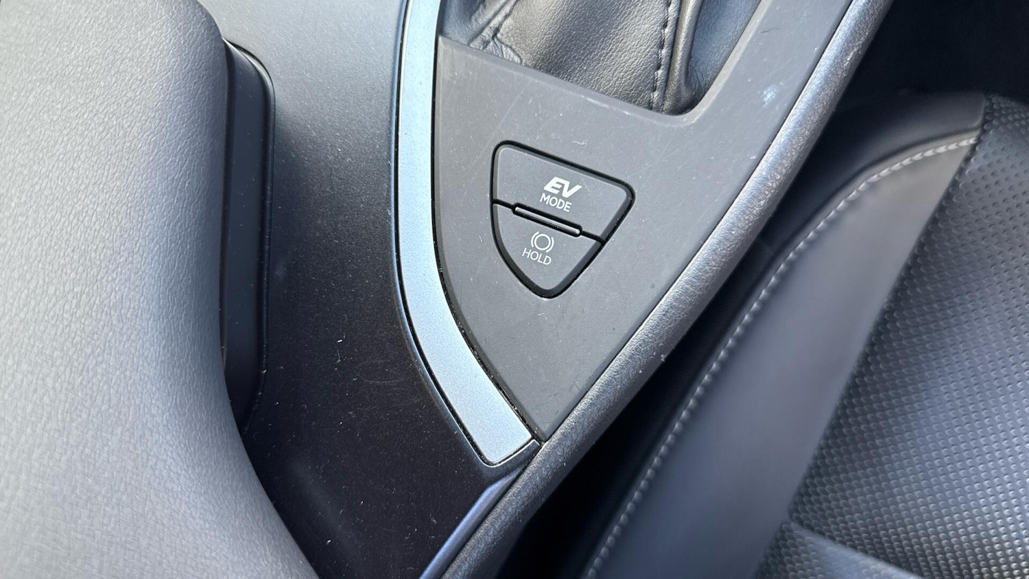 Used Lexus UX 2022 for sale - 75927718: Photo 33