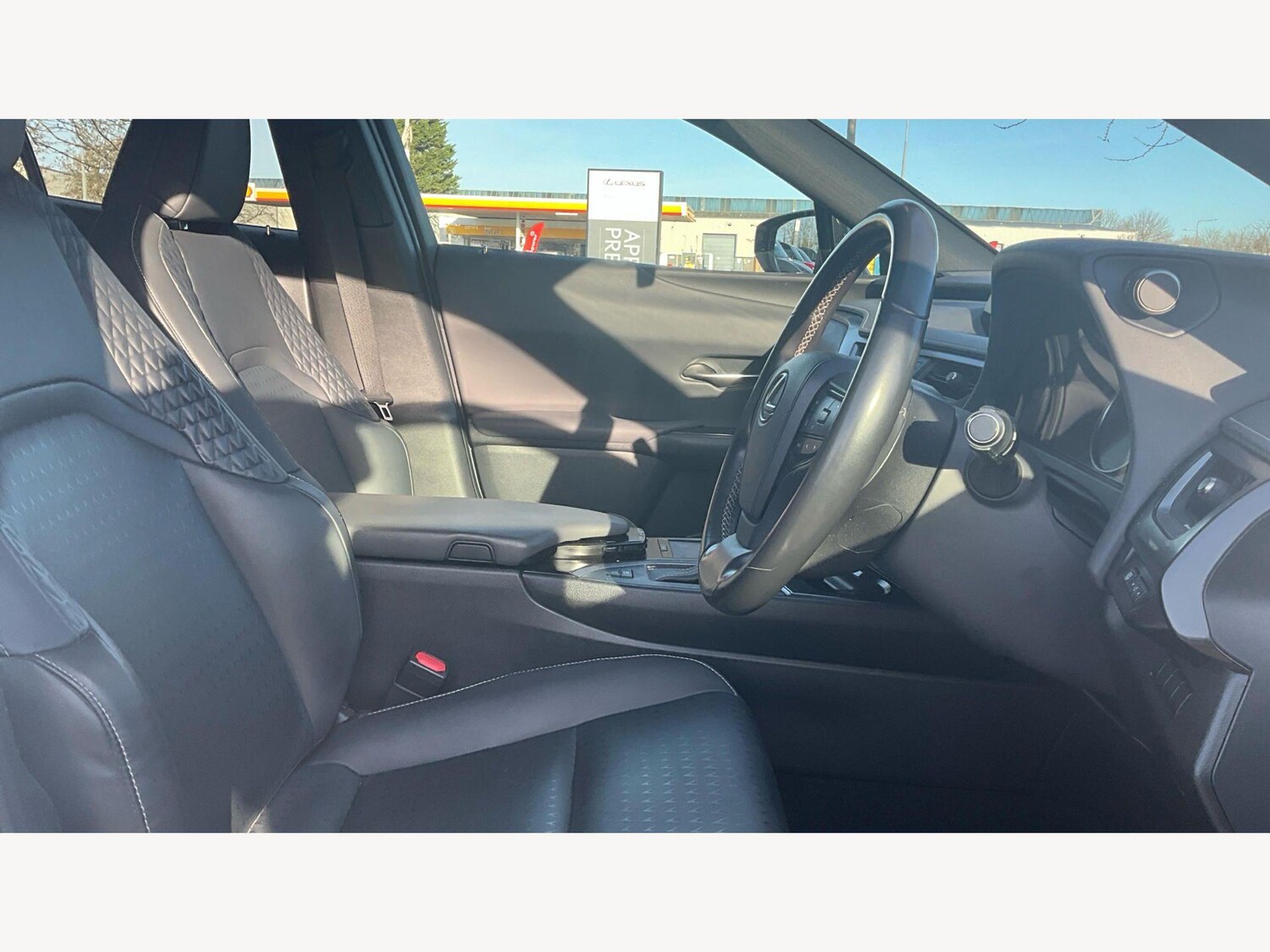 Used Lexus UX 2022 for sale - 77611960: Photo 15