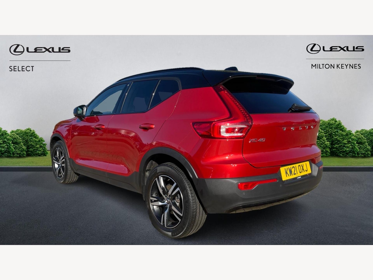 Used Volvo XC40 2021 for sale - 75965391: Photo 2