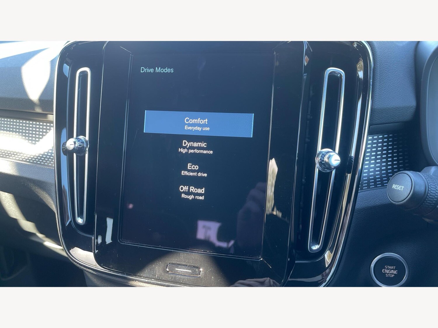 Used Volvo XC40 2021 for sale - 75965391: Photo 25