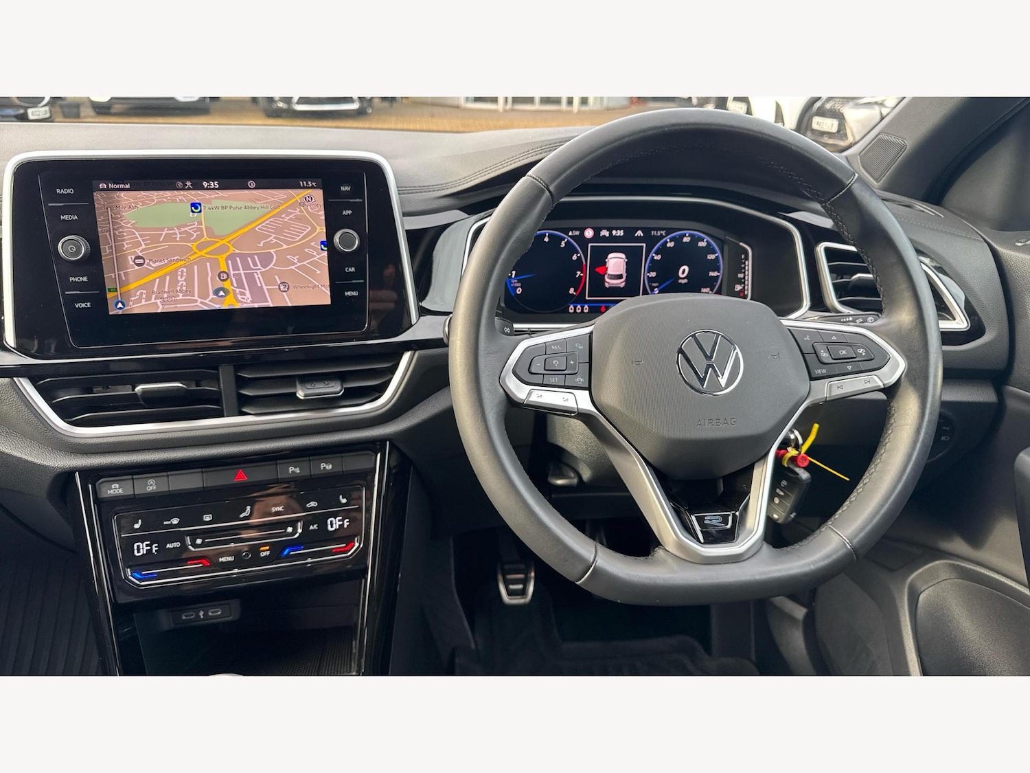 Used Volkswagen T-Roc 2023 for sale - 76550158: Photo 10