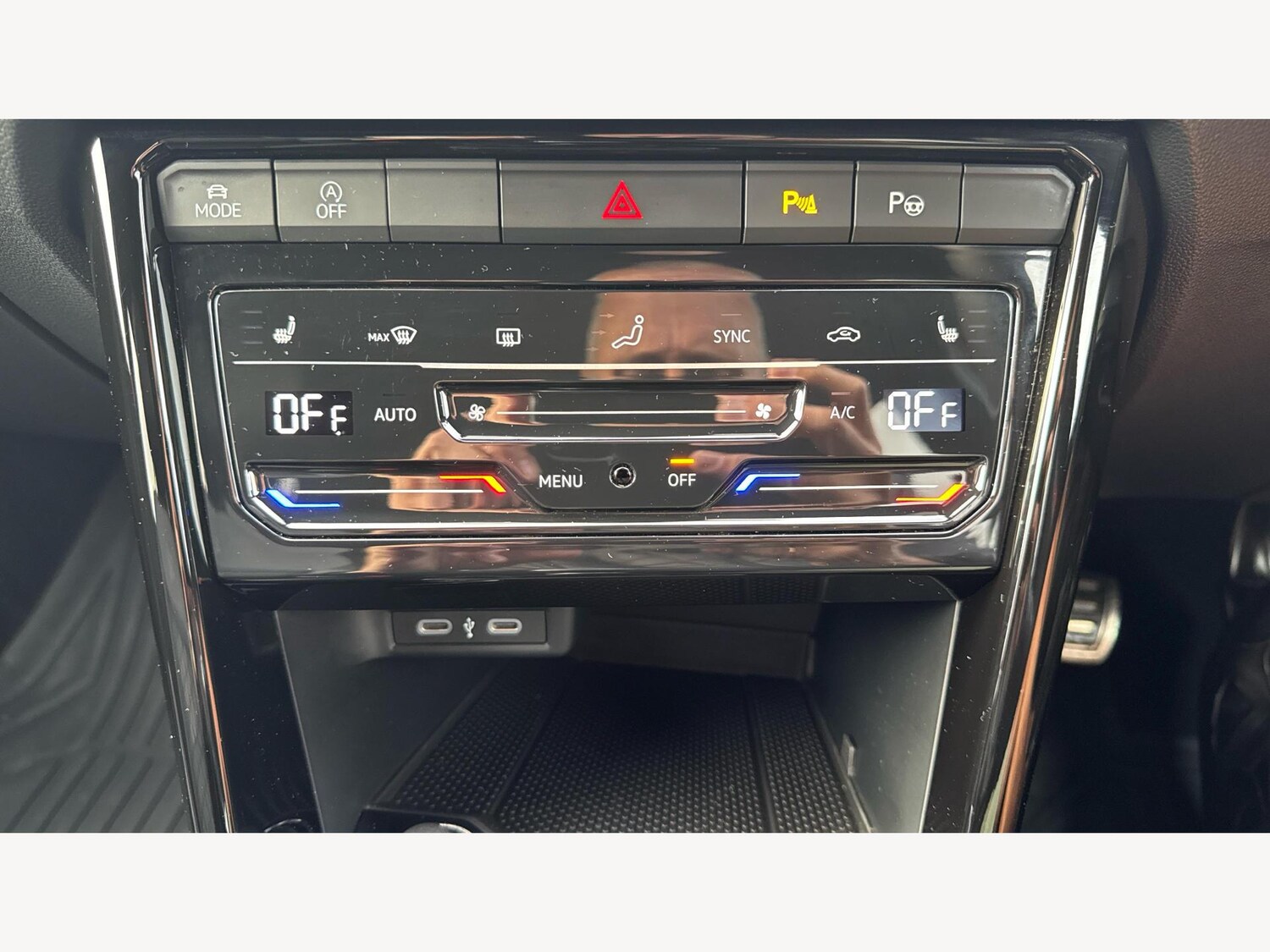 Used Volkswagen T-Roc 2023 for sale - 76550158: Photo 29