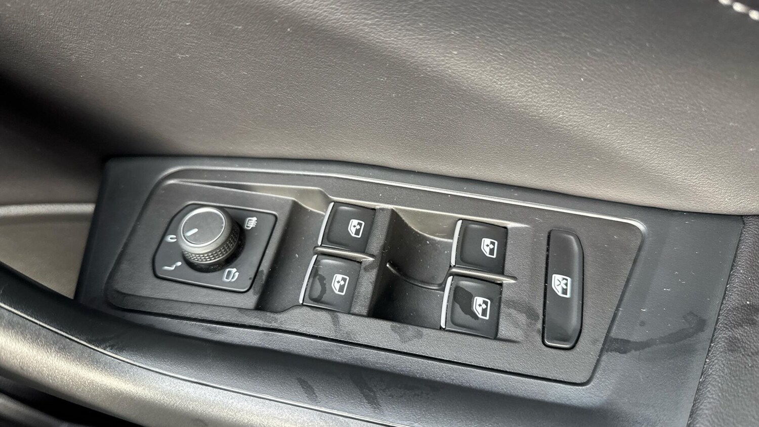 Used Volkswagen T-Roc 2023 for sale - 76550158: Photo 36