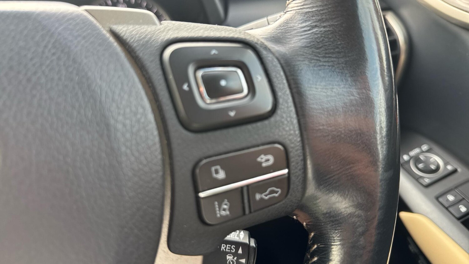 Used Lexus NX for sale - 76326663: Photo 34